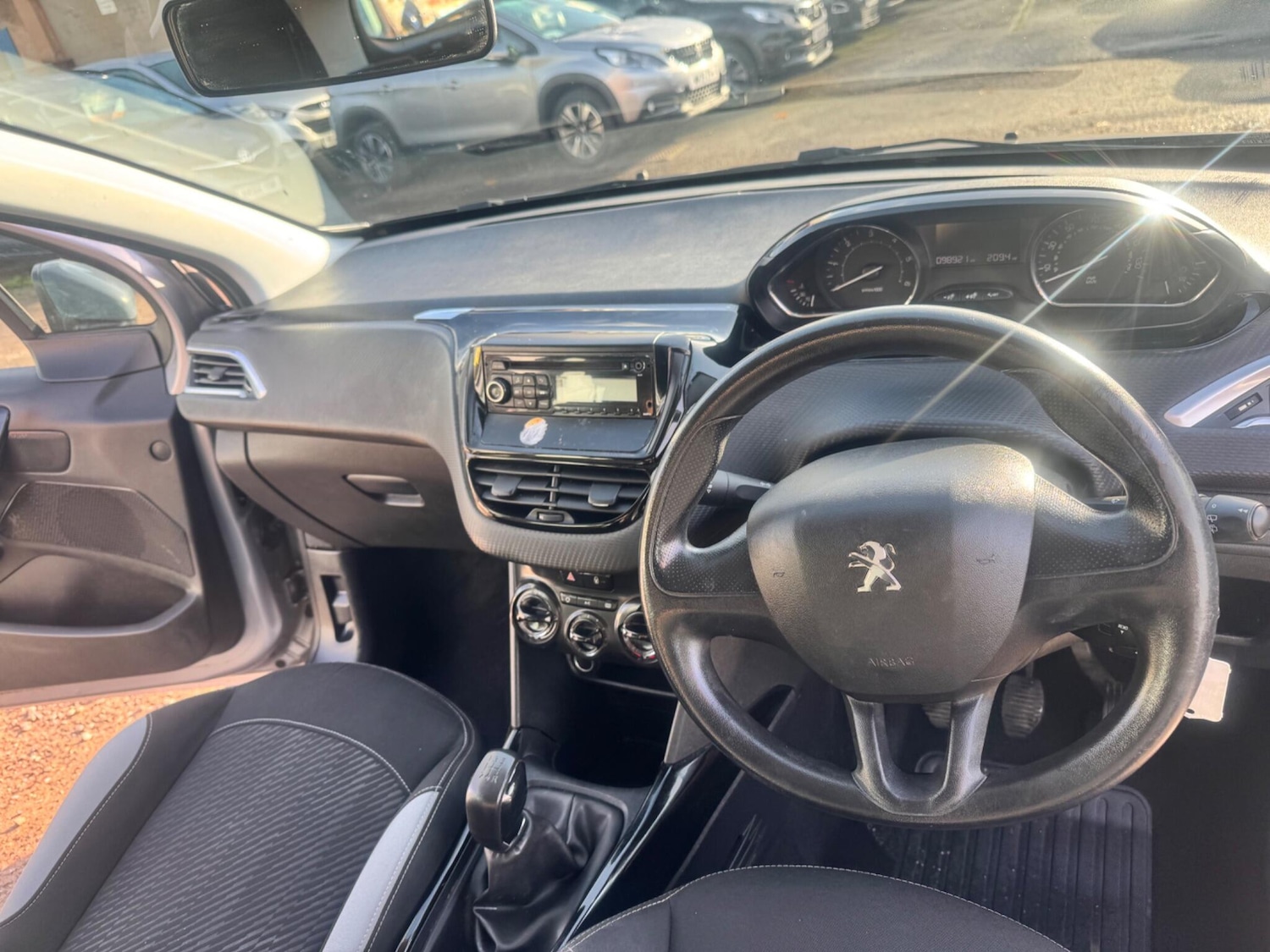 Used Peugeot 2008 2014 for sale - 76572493: Photo 13