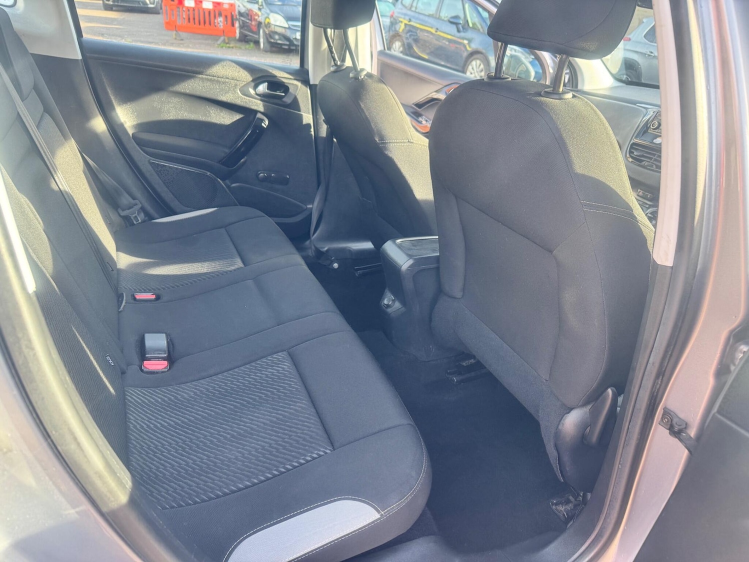 Used Peugeot 2008 2014 for sale - 76572493: Photo 15