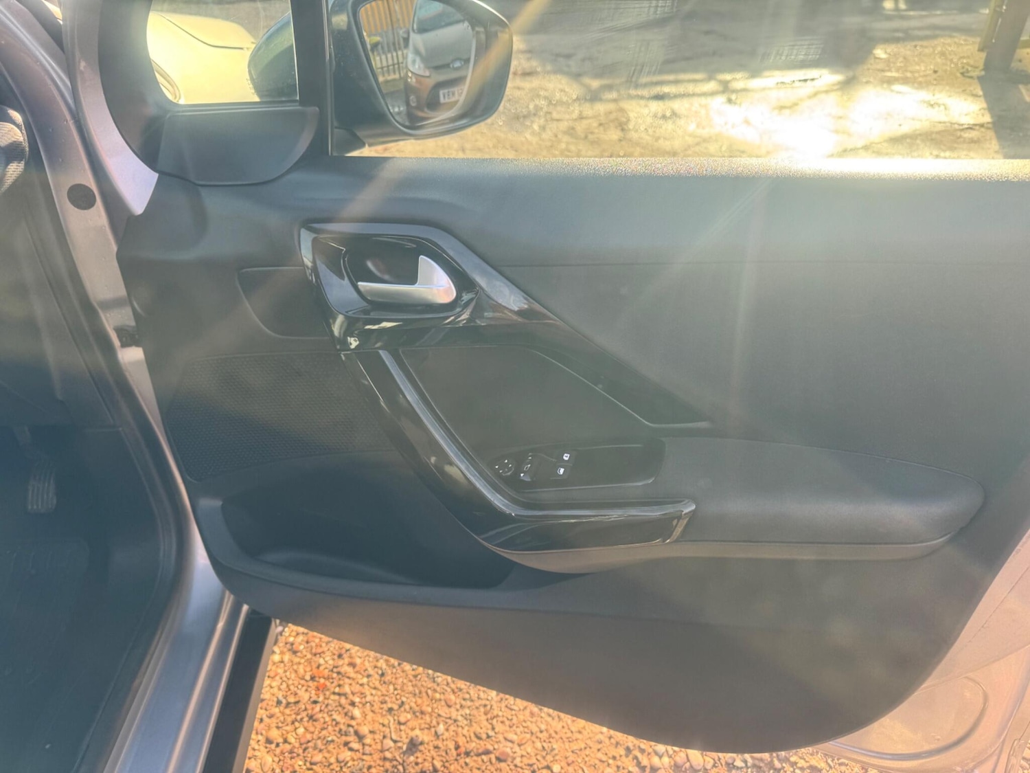 Used Peugeot 2008 2014 for sale - 76572493: Photo 17