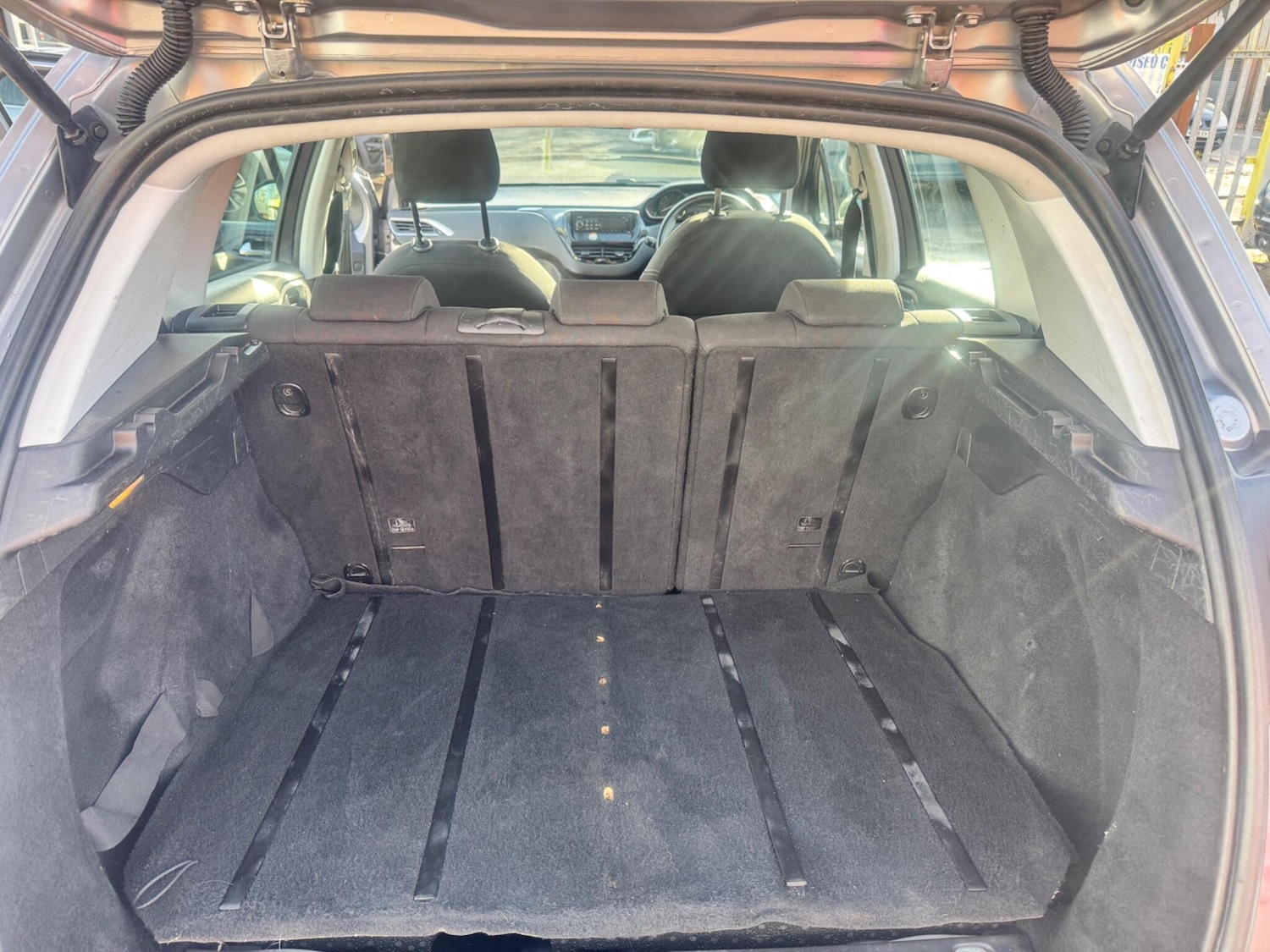 Used Peugeot 2008 2014 for sale - 76572493: Photo 18