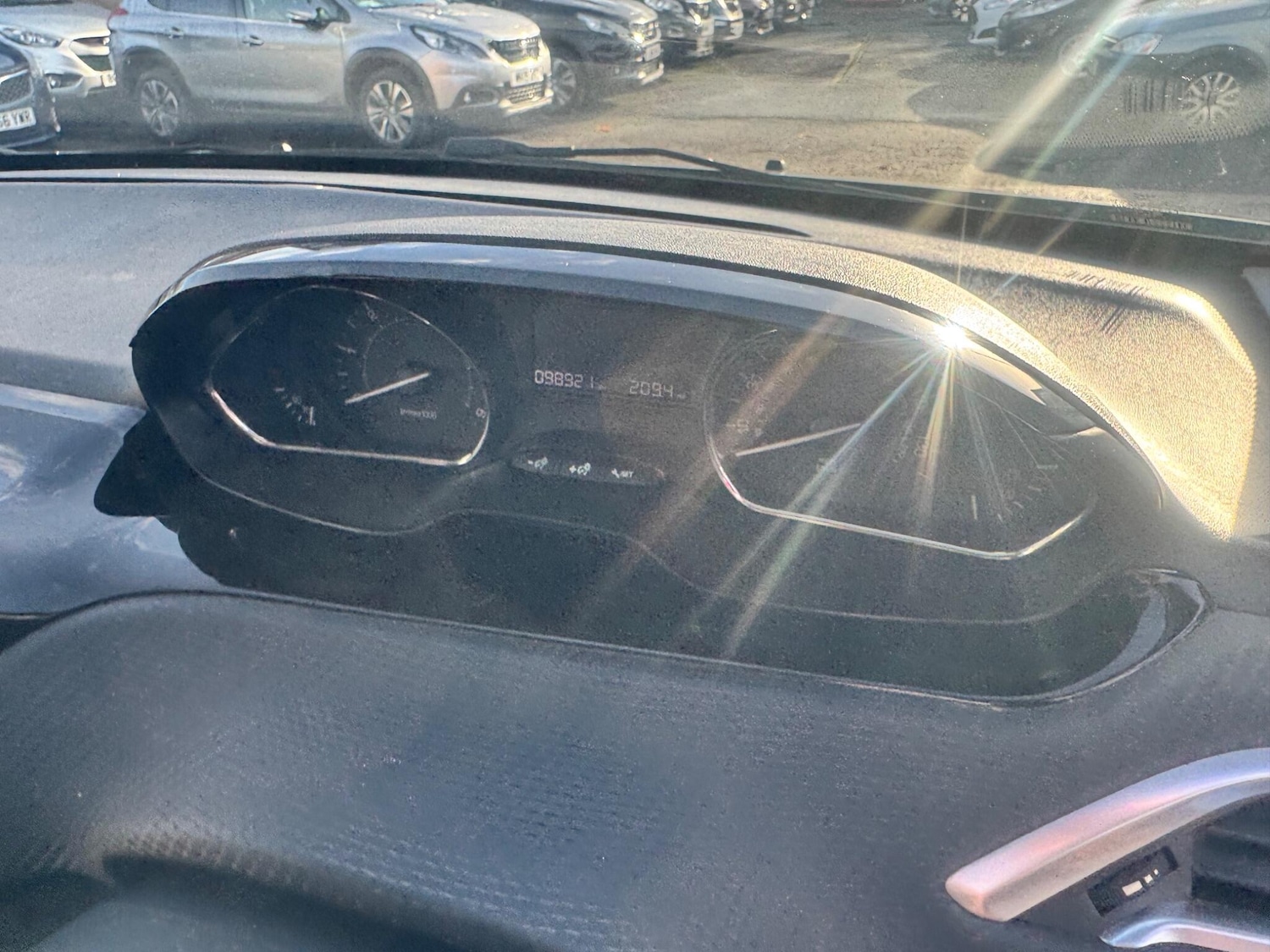 Used Peugeot 2008 2014 for sale - 76572493: Photo 19