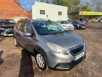Used Peugeot 2008 2014 for sale - 76572493: Photo