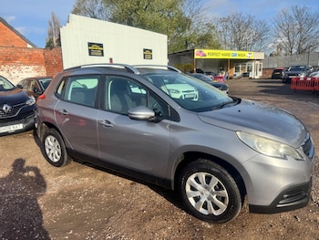 Used Peugeot 2008 2014 for sale - 76572493: Photo
