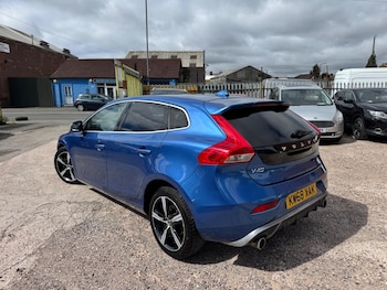 Used Volvo V40 2019 for sale - 79441266: Photo