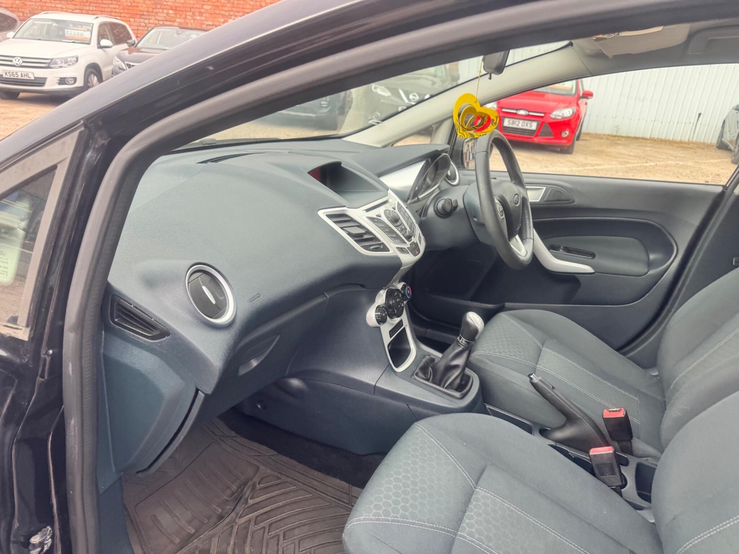Used Ford Fiesta 2011 for sale - 76371447: Photo 14