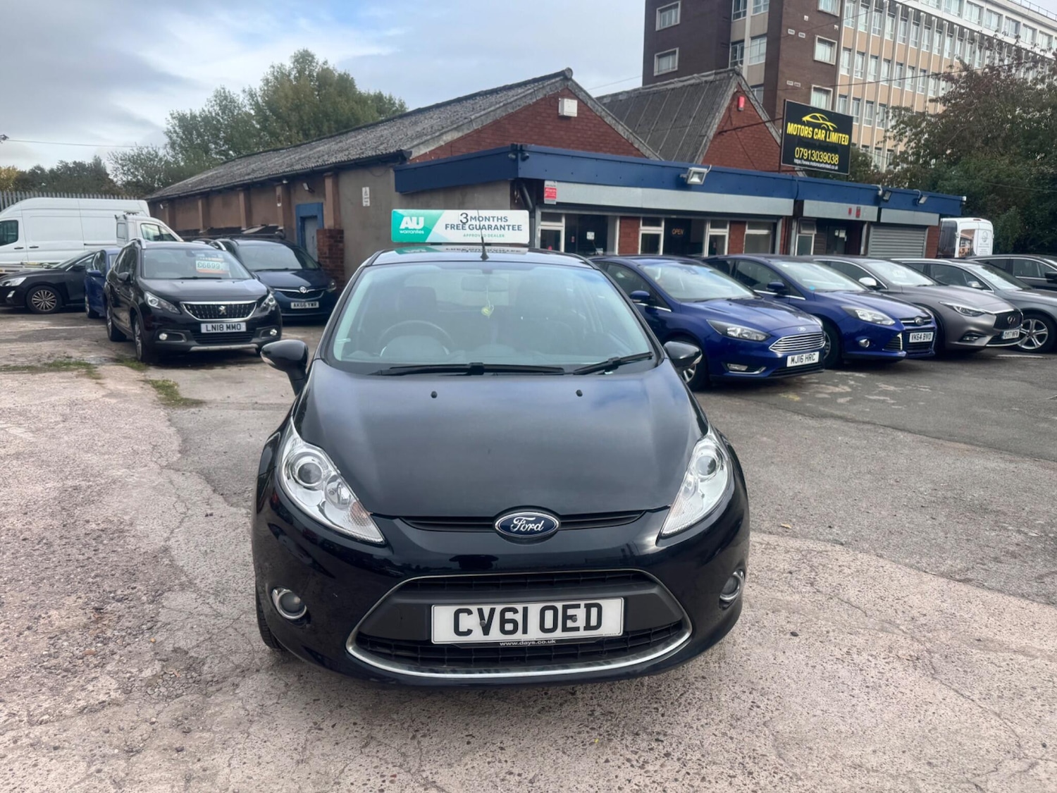 Used Ford Fiesta 2011 for sale - 76371447: Photo 2