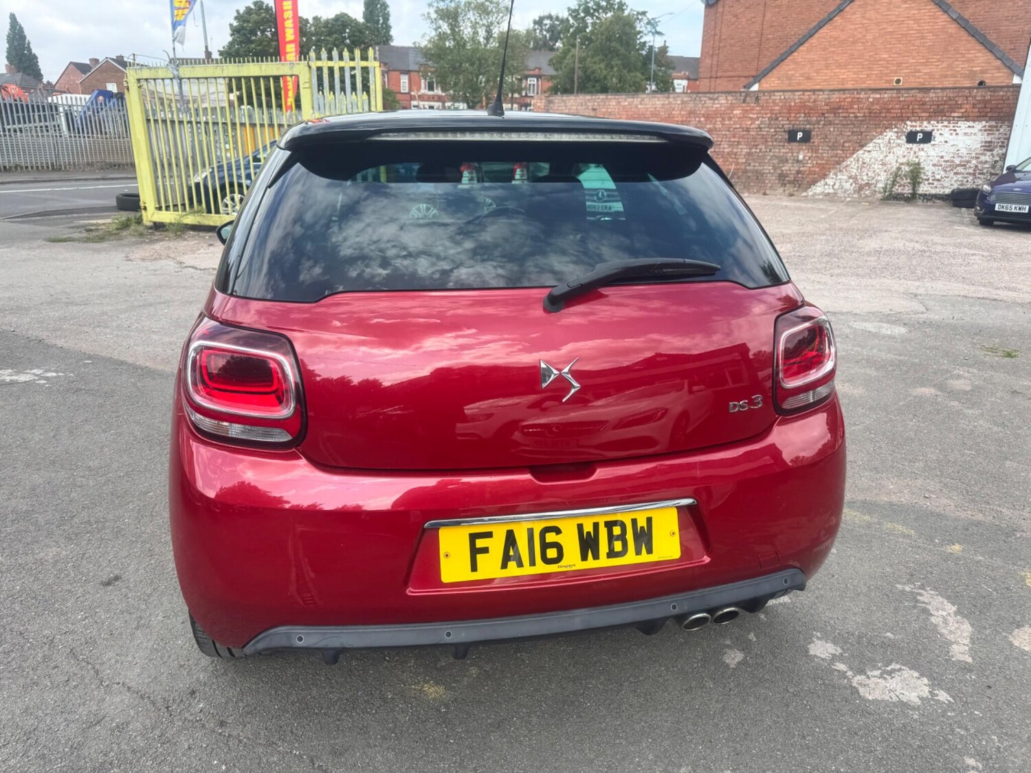 Vehicle 33