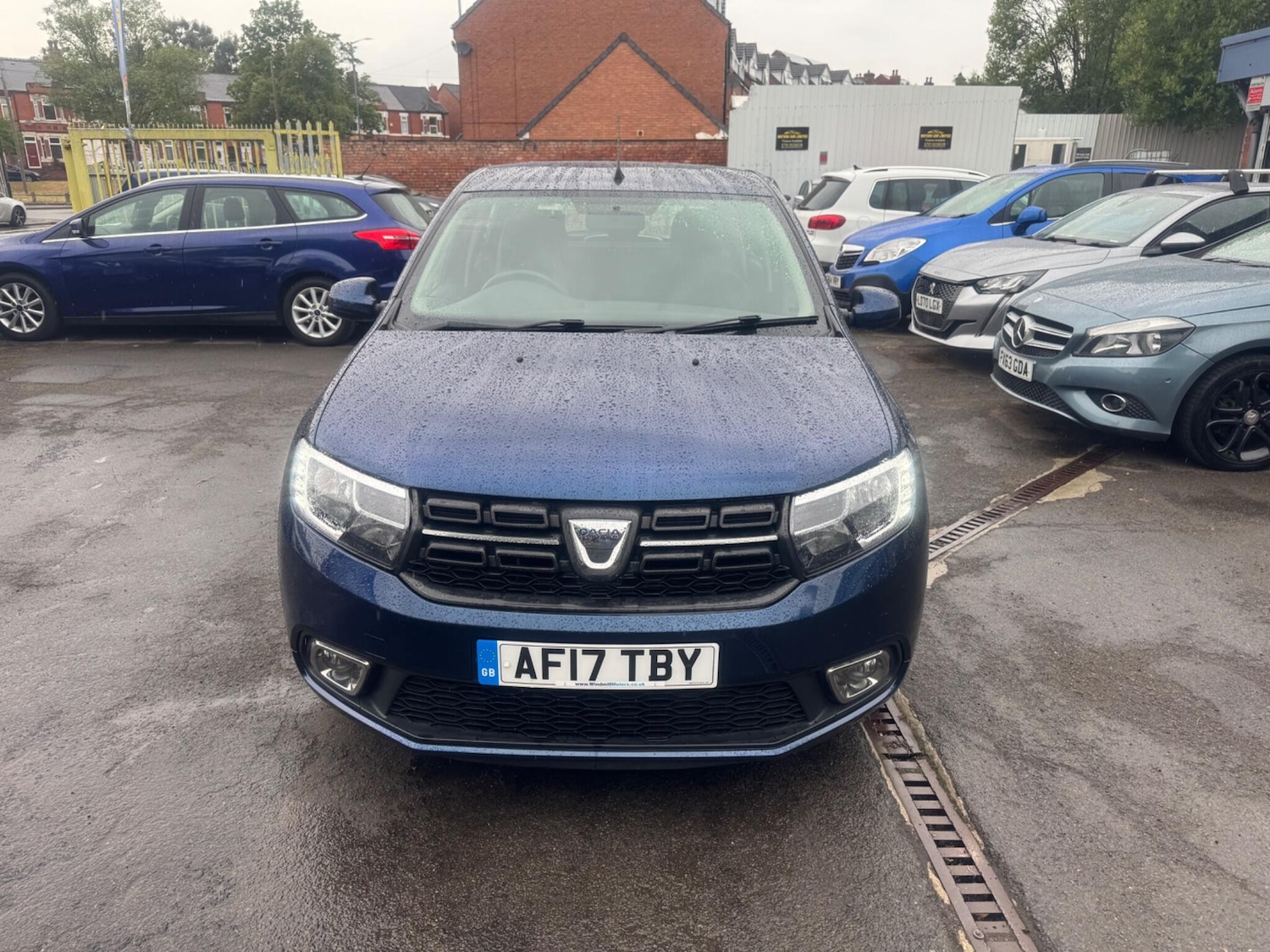 Used Dacia Sandero 2017 for sale - 76988768: Photo 2