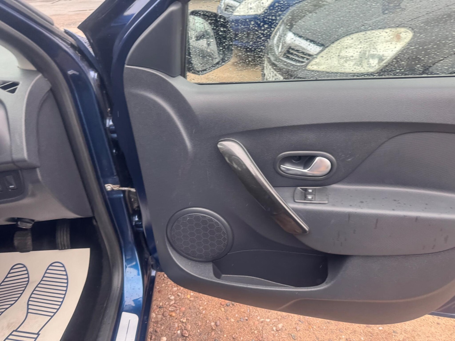 Used Dacia Sandero 2017 for sale - 76988768: Photo 25