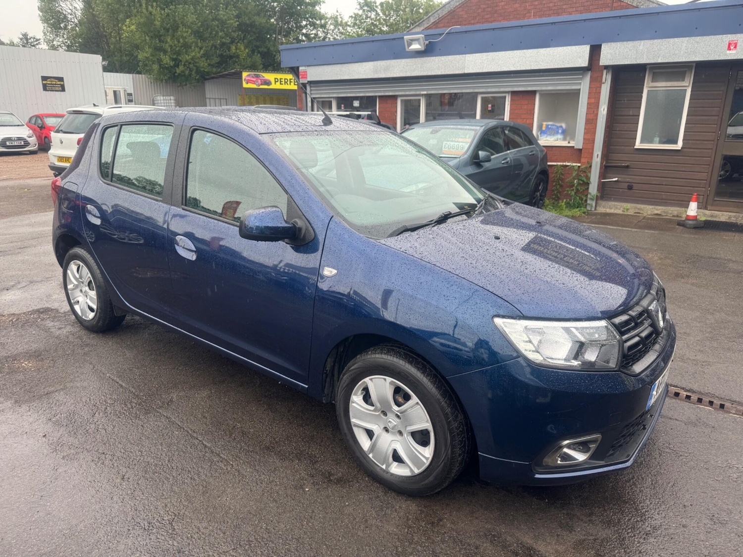 Used Dacia Sandero 2017 for sale - 76988768: Photo 9