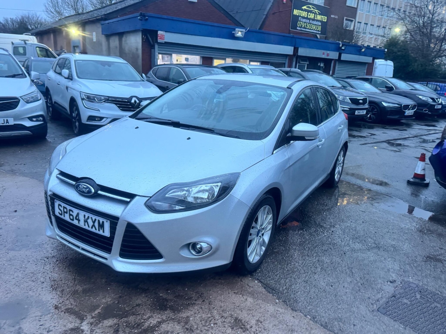 Used Ford Focus for sale - 77549706: Photo 2