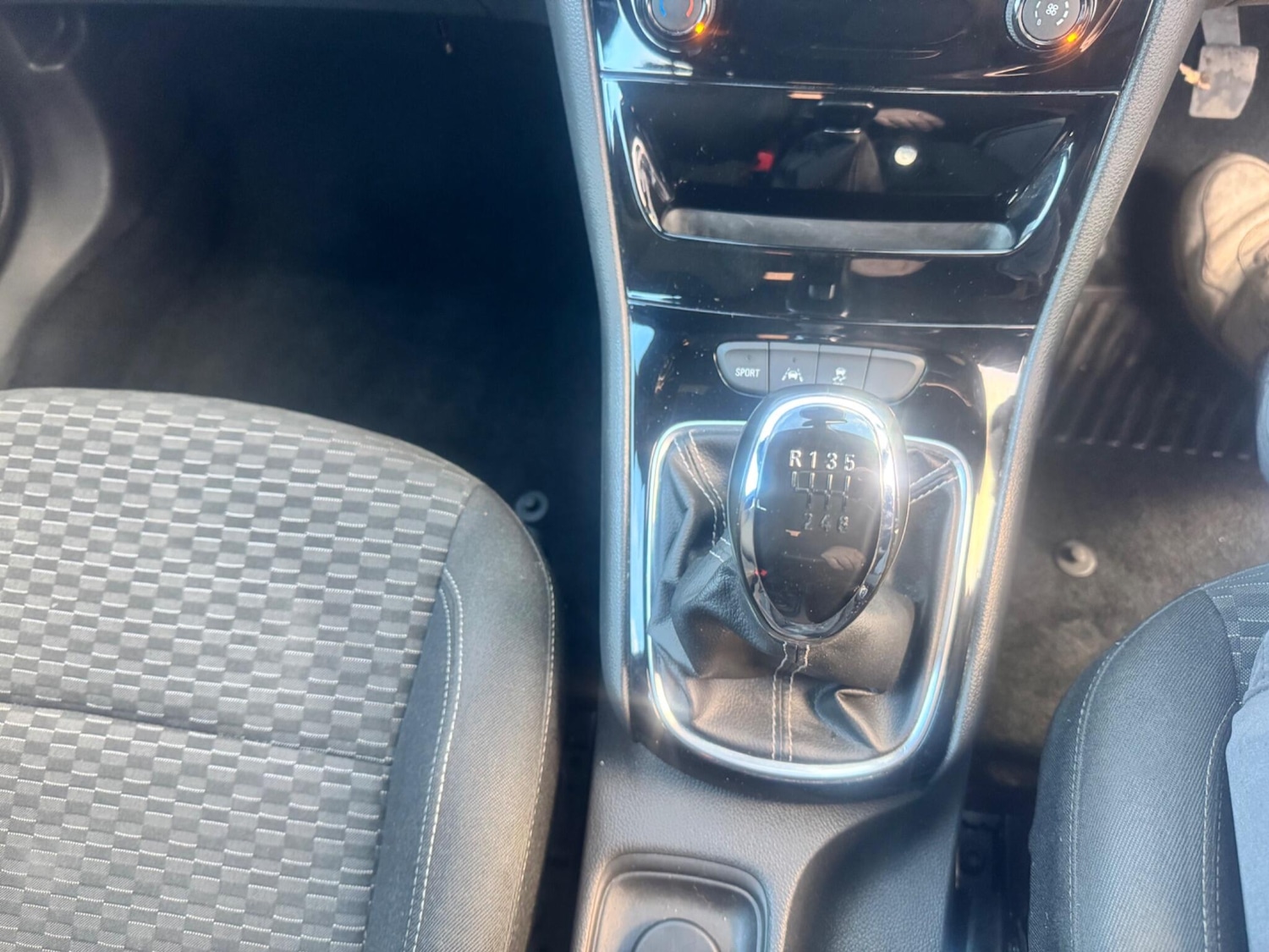 Used Vauxhall Astra for sale - 76997601: Photo 19