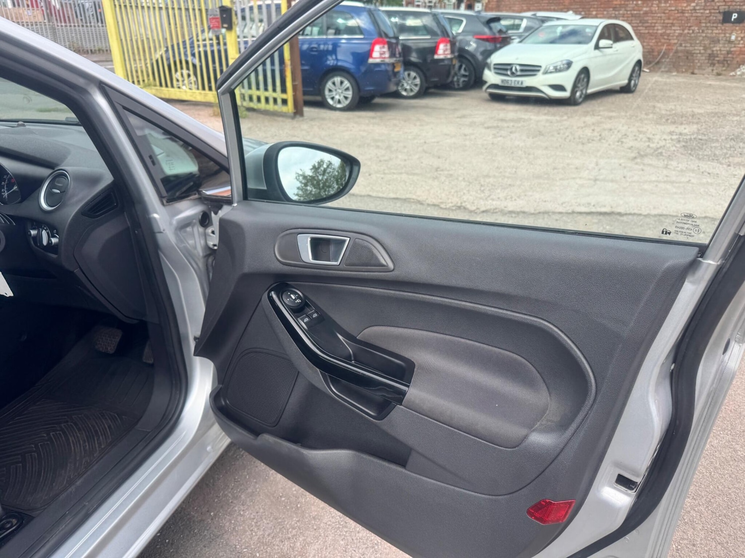 Vehicle 29