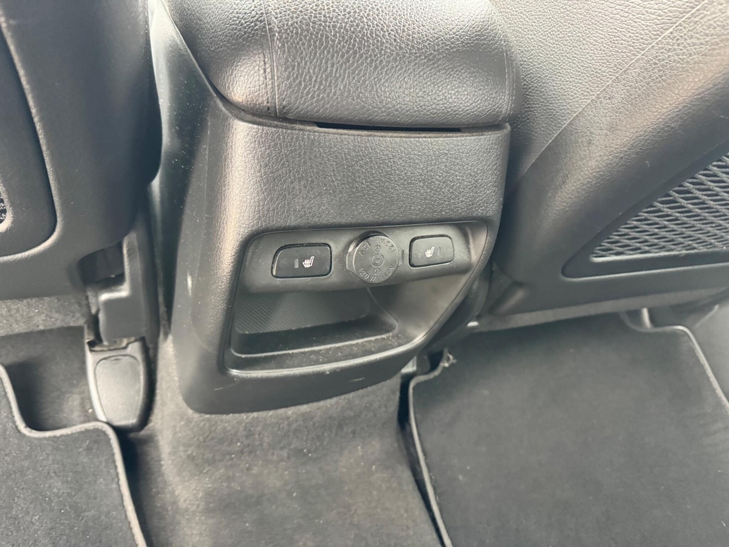 Used Kia Sorento 2014 for sale - 78072059: Photo 28