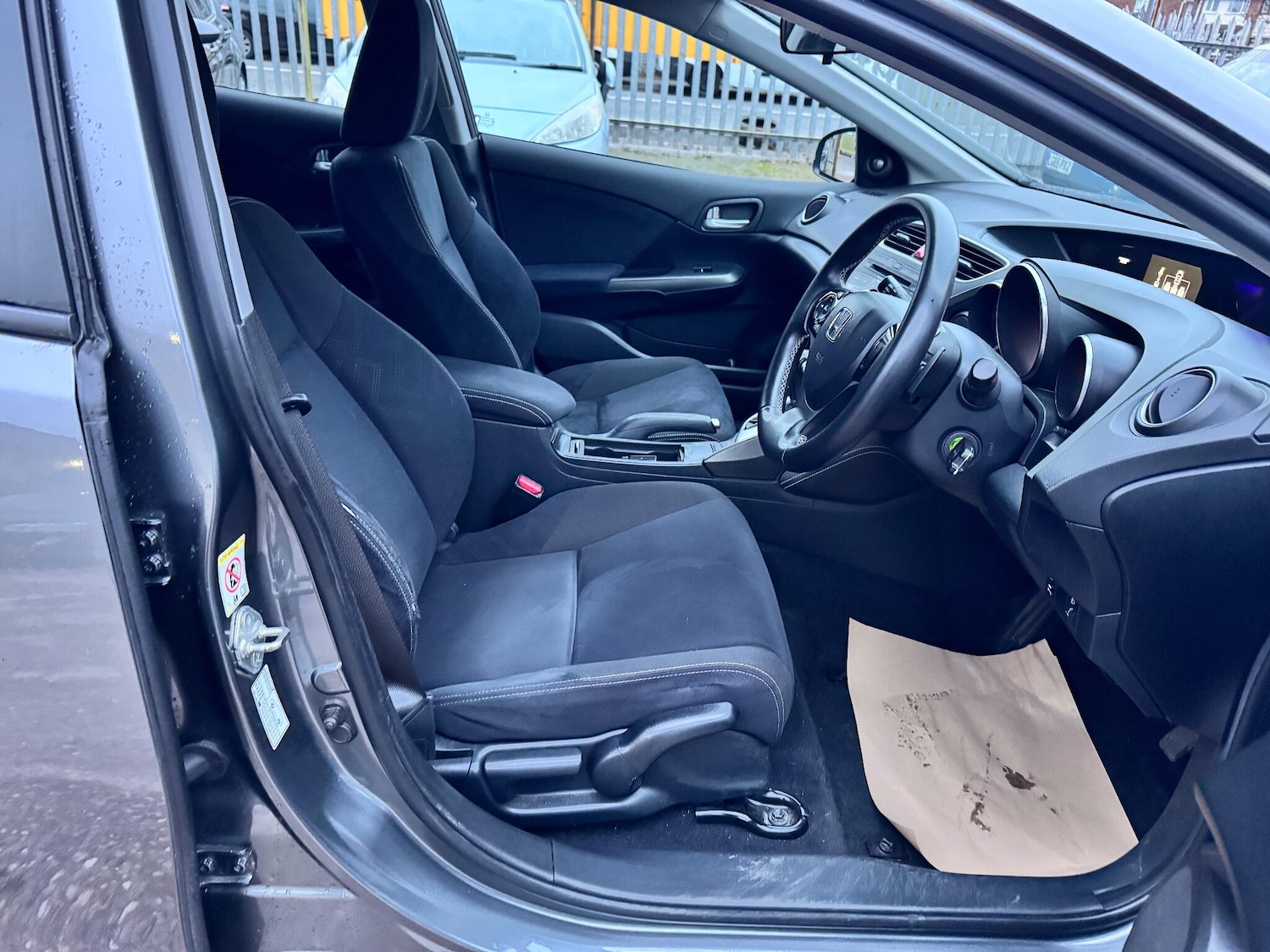 Used Honda Civic 2014 for sale - 77074010: Photo 15