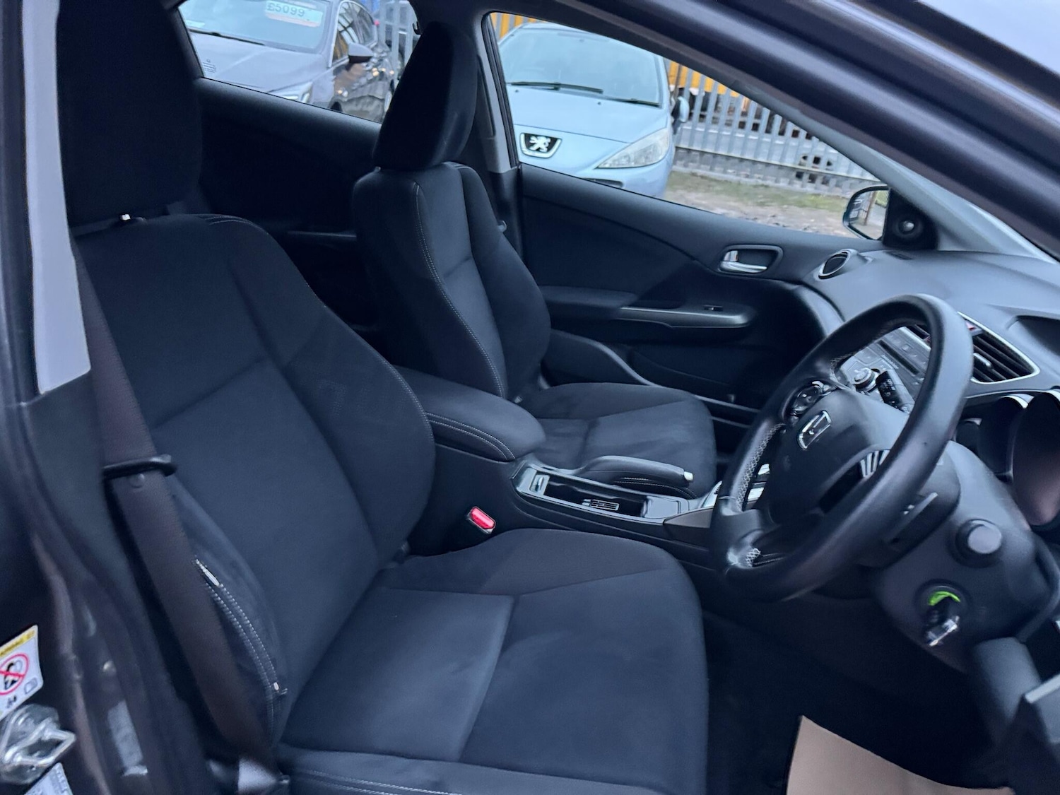 Used Honda Civic 2014 for sale - 77074010: Photo 16