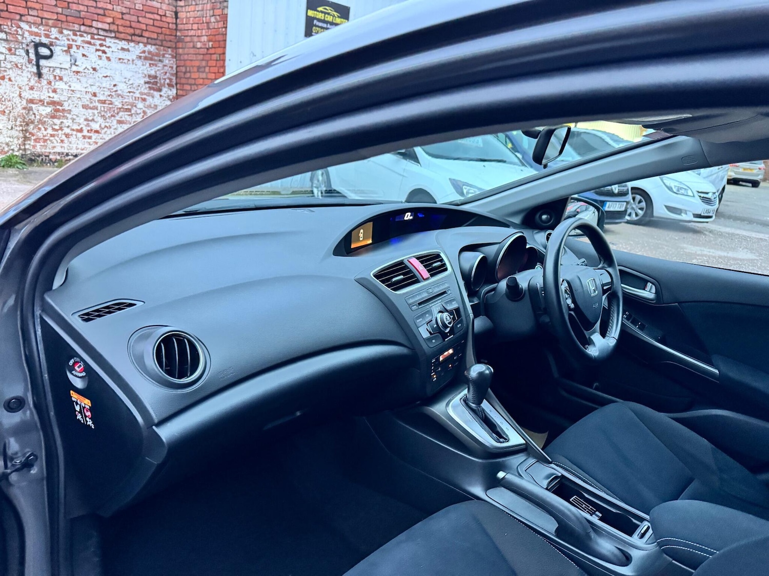 Used Honda Civic 2014 for sale - 77074010: Photo 18