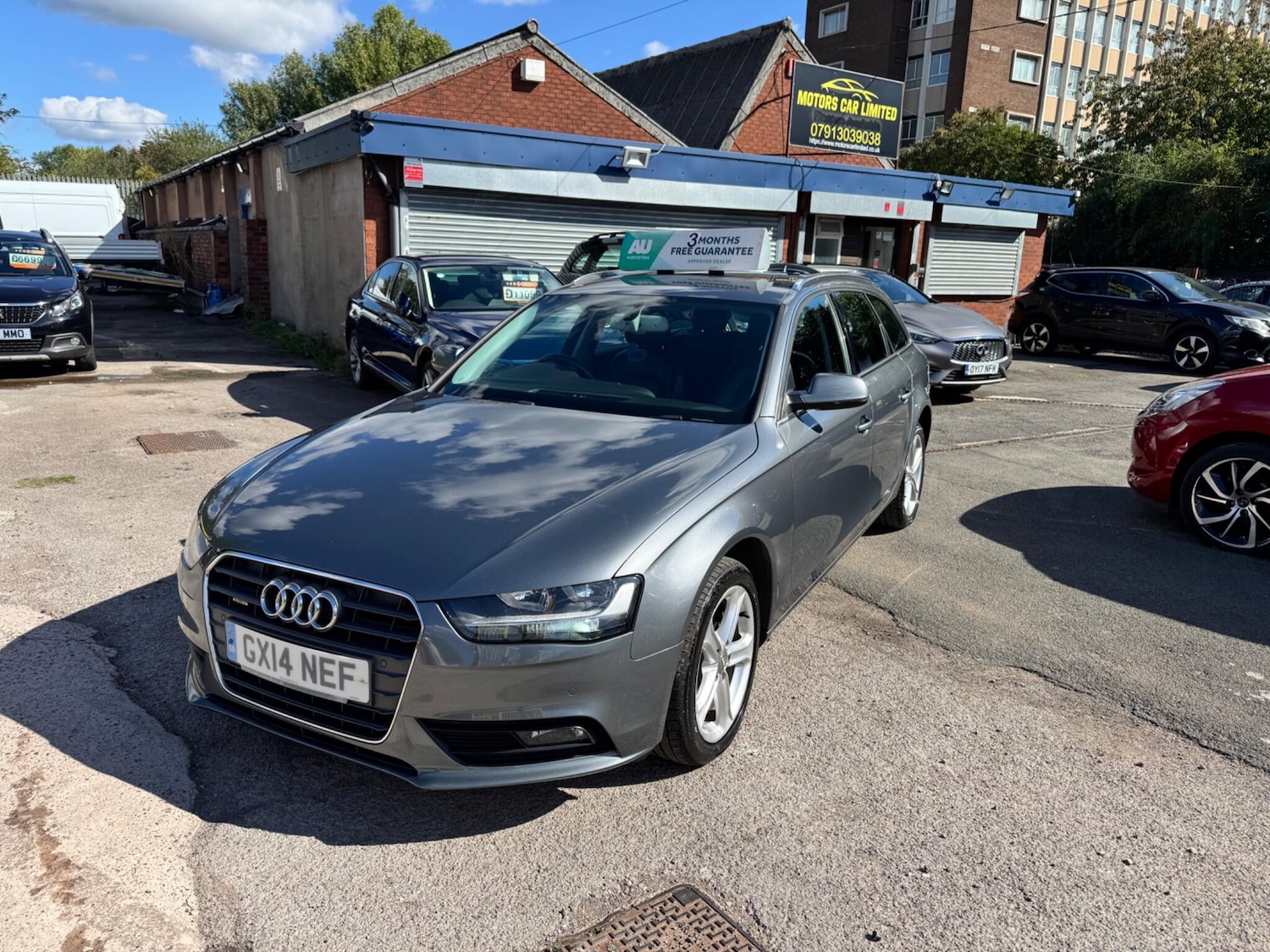 Used Audi A4 Avant 2014 for sale - 76042727: Photo 1
