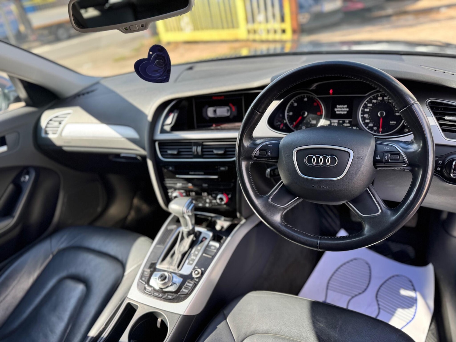 Used Audi A4 Avant 2014 for sale - 76042727: Photo 11