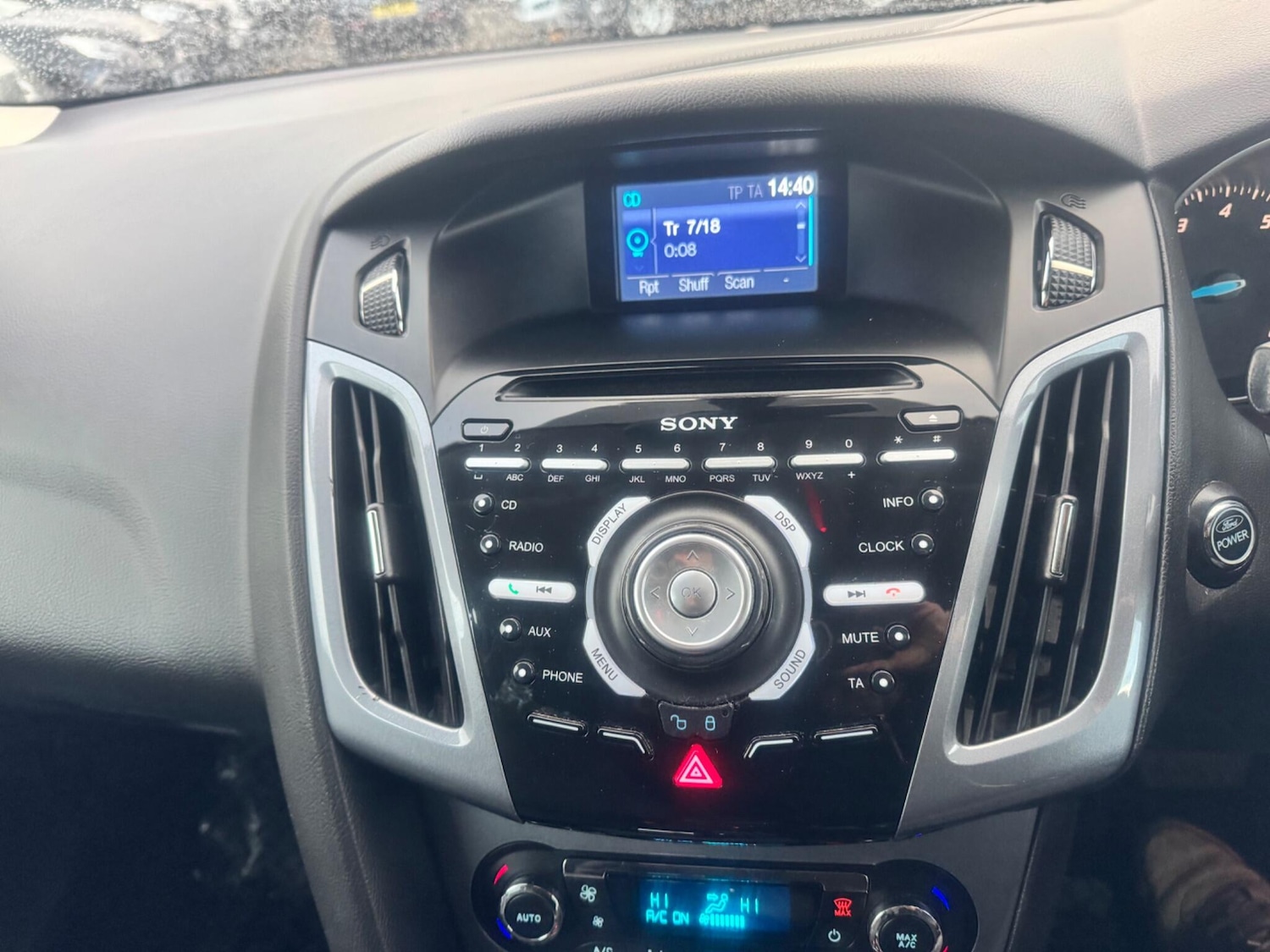 Used Ford Focus 2012 for sale - 76619836: Photo 24