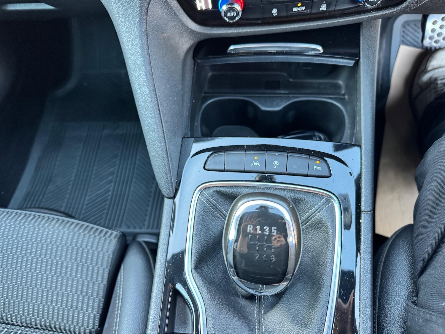 Used Vauxhall Insignia 2019 for sale - 76913896: Photo 23