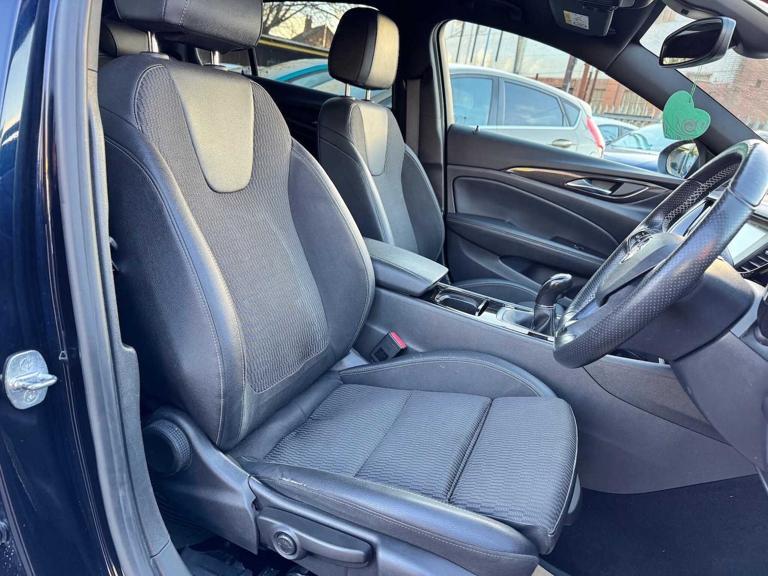 Used Vauxhall Insignia 2019 for sale - 76913896: Photo 25