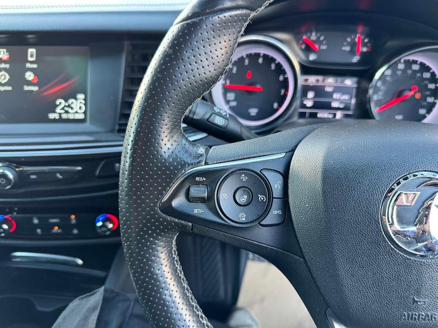 Used Vauxhall Insignia 2019 for sale - 76913896: Photo 30