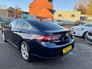 Used Vauxhall Insignia 2019 for sale - 76913896: Photo