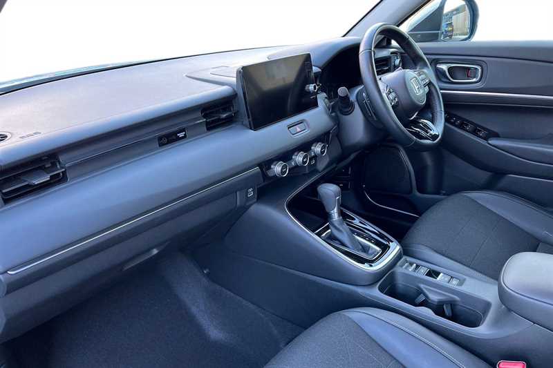 Used Honda HR-V 2022 for sale - 76954580: Photo 2