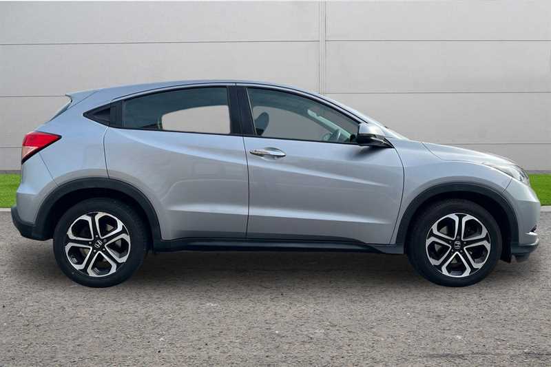 Used Honda HR-V 2018 for sale - 78050110: Photo 5