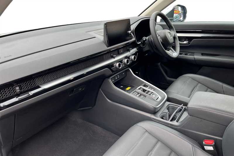 Used Honda CR-V 2024 for sale - 76140575: Photo 2