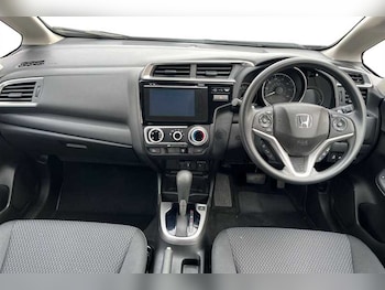 Used Honda Jazz 2017 for sale - 77885610: Photo