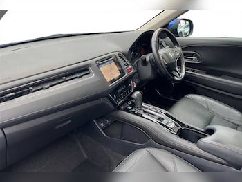 Used Honda HR-V 2018 for sale - 77755816: Photo