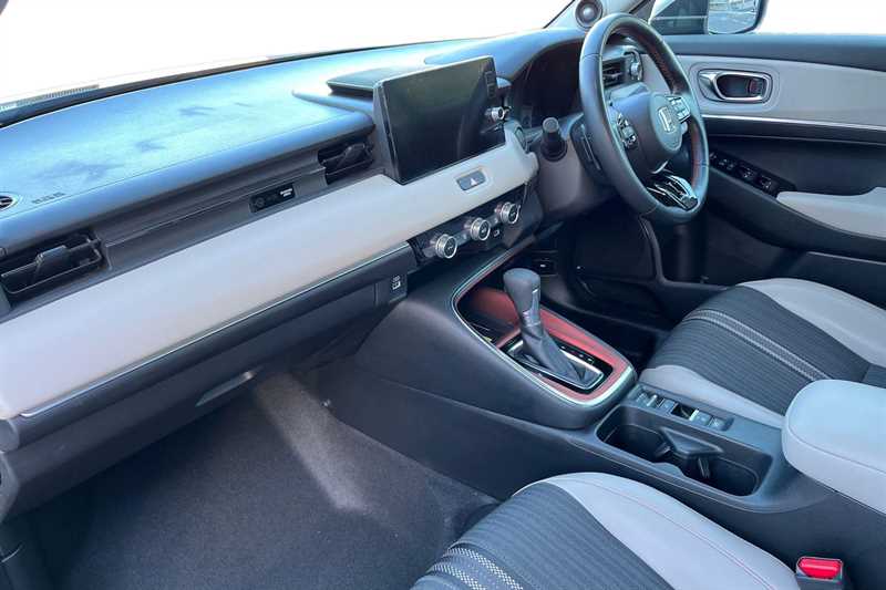 Used Honda HR-V 2022 for sale - 76112605: Photo 2