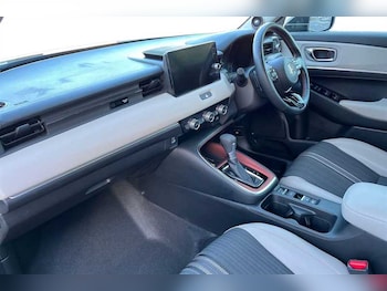 Used Honda HR-V 2022 for sale - 76112605: Photo