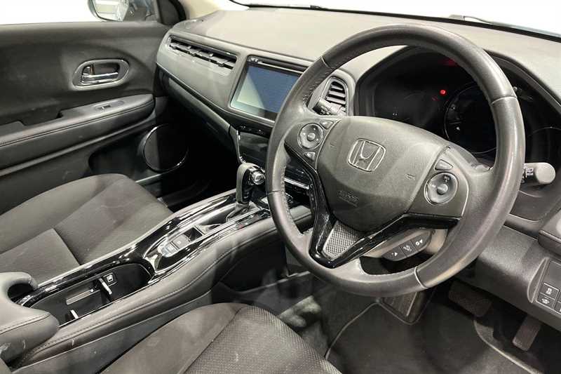 Used Honda HR-V 2018 for sale - 77960312: Photo 13