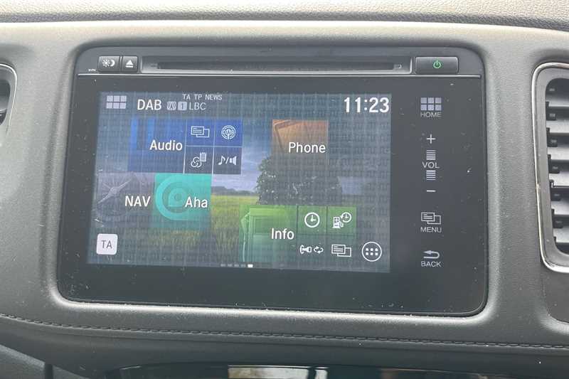 Used Honda HR-V 2018 for sale - 77960312: Photo 27