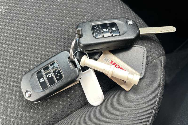 Used Honda HR-V 2018 for sale - 77960312: Photo 30