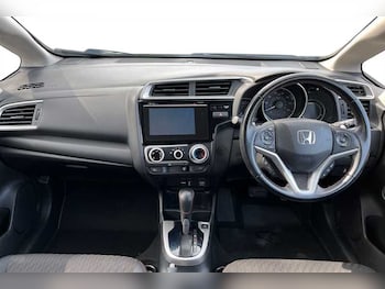 Used Honda Jazz 2018 for sale - 74880974: Photo