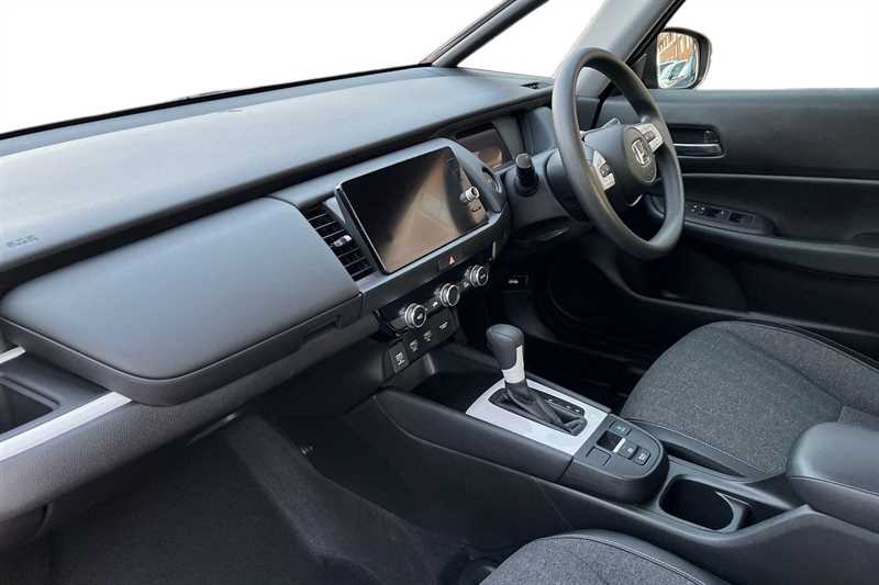 Used Honda Jazz 2021 for sale - 76610108: Photo 2