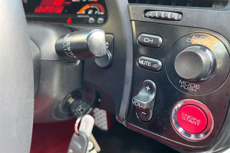 Used Honda S2000 2009 for sale - 76410735: Photo 17