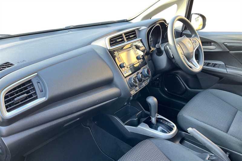 Used Honda Jazz 2019 for sale - 77457991: Photo 2