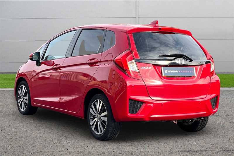 Used Honda Jazz 2017 for sale - 76610059: Photo 3