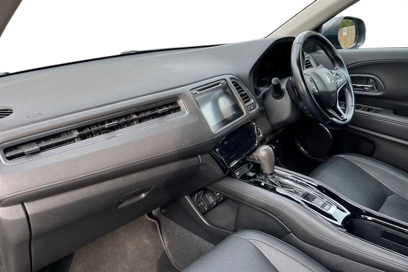 Used Honda HR-V 2019 for sale - 76140611: Photo 2