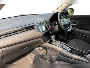 Used Honda HR-V 2017 for sale - 79647772: Photo