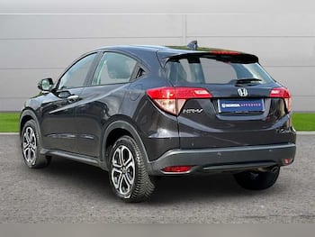 Used Honda HR-V 2017 for sale - 79647772: Photo