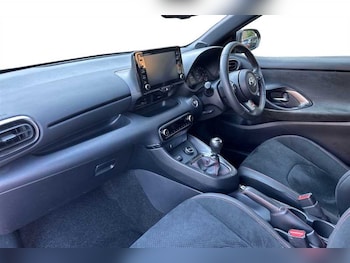 Used Toyota Yaris 2022 for sale - 79488111: Photo