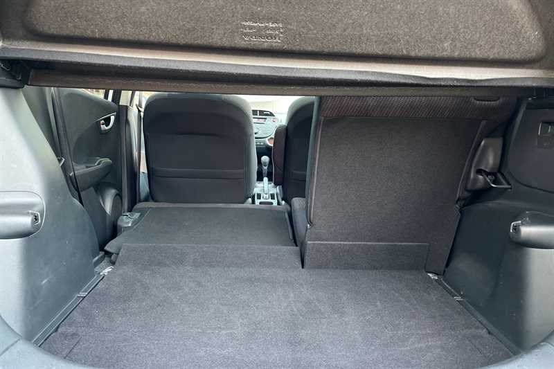 Used Honda Jazz 2013 for sale - 75980196: Photo 21