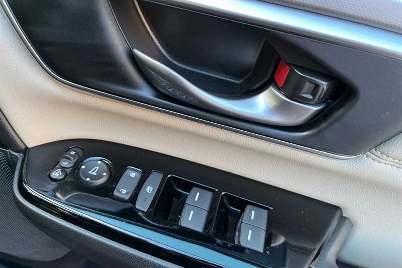 Used Honda CR-V 2020 for sale - 77178354: Photo 18