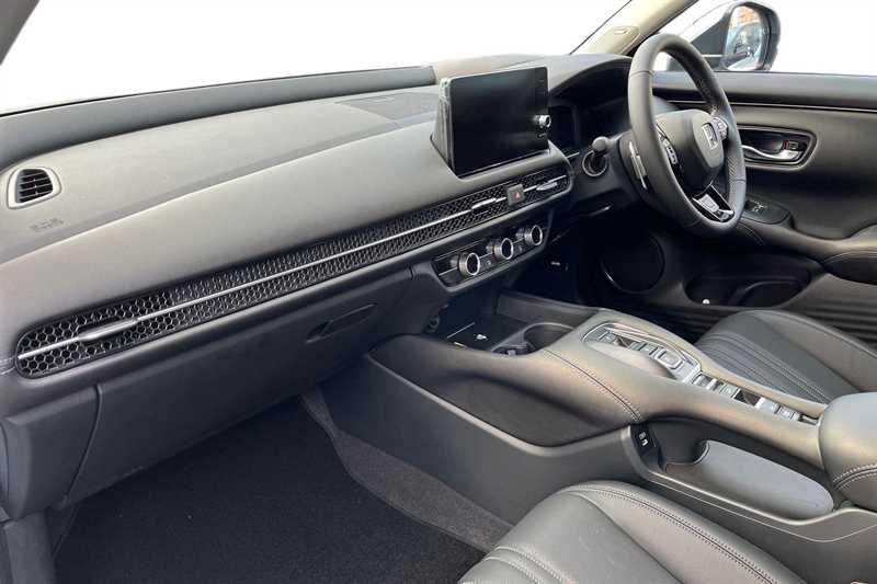 Used Honda ZR-V 2025 for sale - 77232495: Photo 2